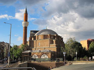 夕日の中、シナンが建設したモスク